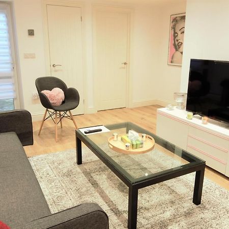 Stylish 2 Bedroom Apartment In The Heart Of Greenwich Лондон Екстер'єр фото