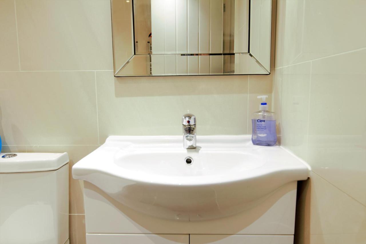 Stylish 2 Bedroom Apartment In The Heart Of Greenwich Лондон Екстер'єр фото