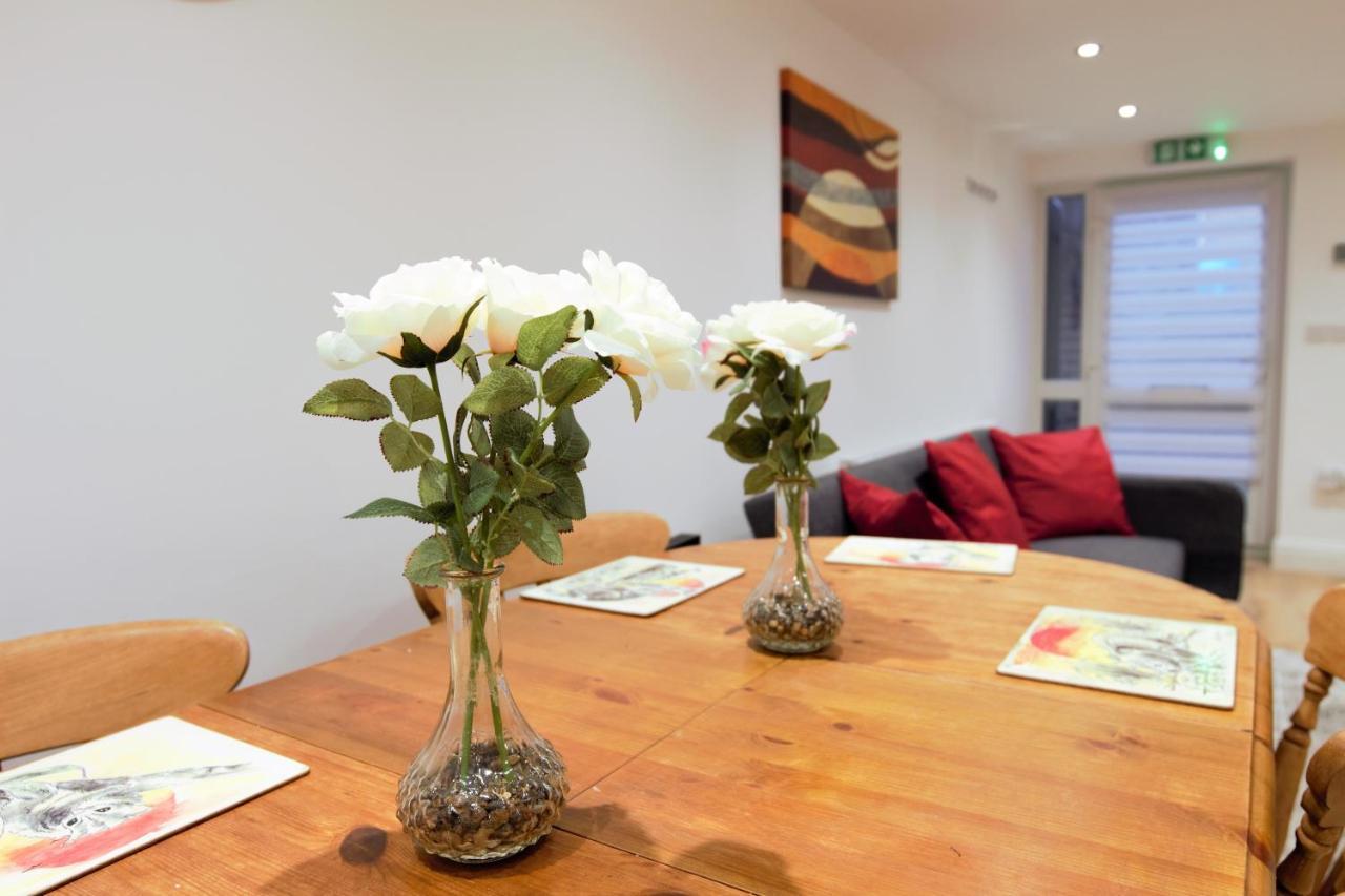 Stylish 2 Bedroom Apartment In The Heart Of Greenwich Лондон Екстер'єр фото